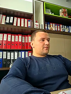 KarlosCarutox online show from December 2, 11:45 am