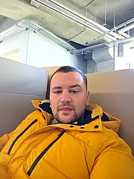 KarlosCarutox online show from December 15, 9:15 am