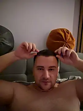 KarlosCarutox online show from December 19, 7:38 pm