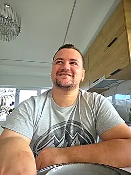 Snapshot of KarlosCarutox chatting on November 12, 12:20 pm KarlosCarutox online show from November 12, 12:20 pm