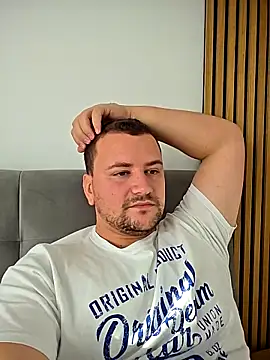 Snapshot of KarlosCarutox chatting on November 15, 1:26 pm KarlosCarutox online show from November 15, 1:26 pm