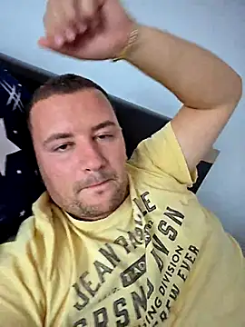 Snapshot of KarlosCarutox chatting on September 20, 10:42 am KarlosCarutox online show from September 20, 10:42 am