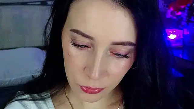 MonikaSweetXXX online show from September 25, 8:37 pm