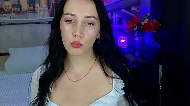 MonikaSweetXXX online show from October 15, 8:28 pm