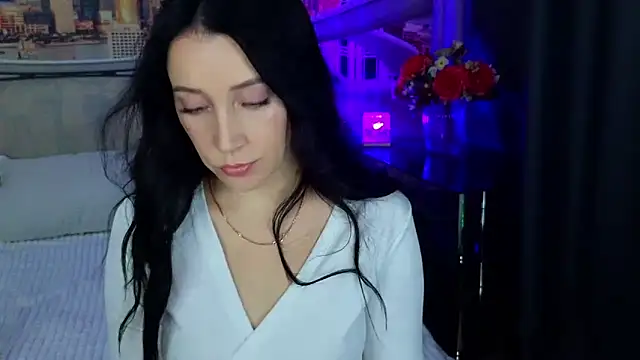 MonikaSweetXXX online show from October 10, 6:31 pm