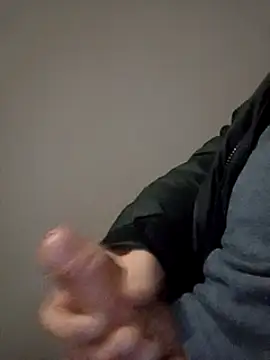 Snapshot of QcMisterv13 chatting on February 25, 10:53 pm QcMisterv13 online show from February 25, 10:53 pm