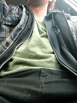 QcMisterv13 online show from May 4, 8:44 pm