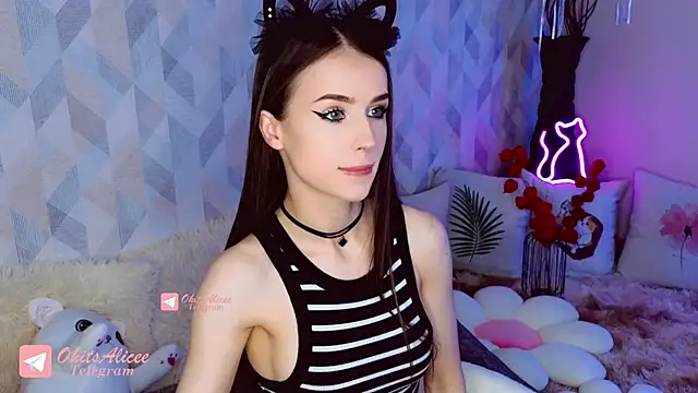  OhitsMe online show from October 31, 9:43 pm