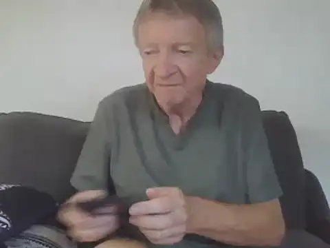 naturiste974 online show from March 18, 9:01 am