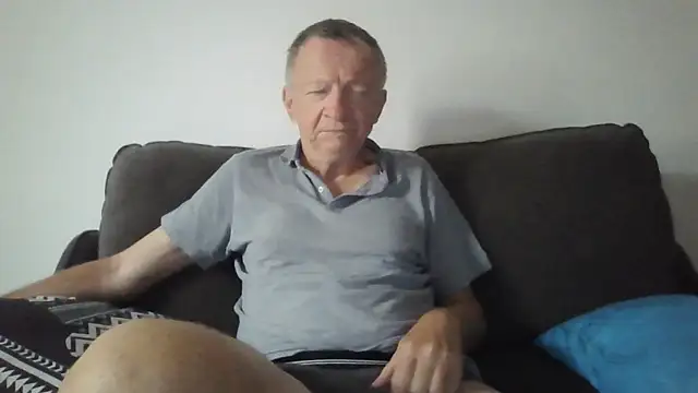 naturiste974 online show from February 28, 3:39 am