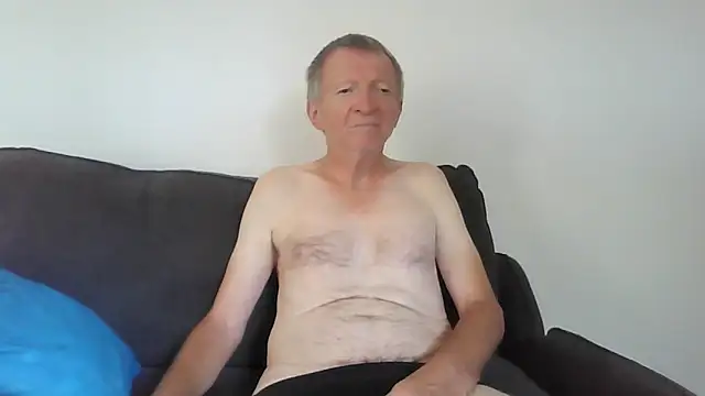 naturiste974 online show from April 2, 7:26 am