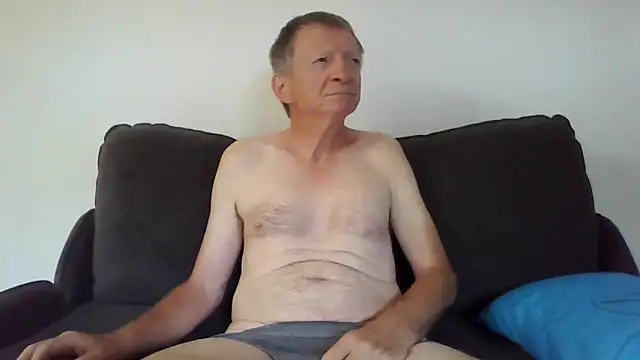 naturiste974 online show from February 6, 7:15 am