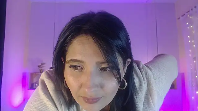 emily leinner online show from March 28, 11:17 pm