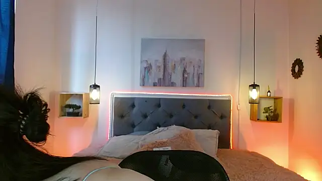 Snapshot of emily_leinner chatting on March 13, 1:29 pm emily leinner online show from March 13, 1:29 pm