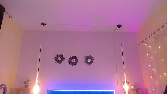 emily leinner online show from March 13, 11:32 pm