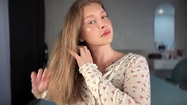 Snapshot of Scarlett_Florence chatting on November 19, 11:21 am Scarlett Florence online show from November 19, 11:21 am