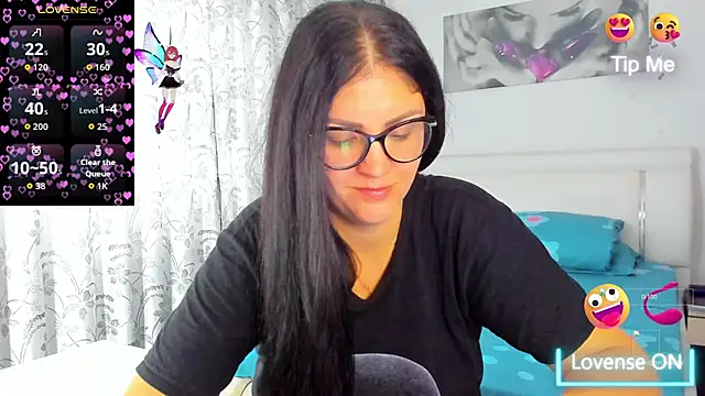 Snapshot of MyaBigBoobs chatting on September 25, 7:03 am MyaBigBoobs online show from September 25, 7:03 am