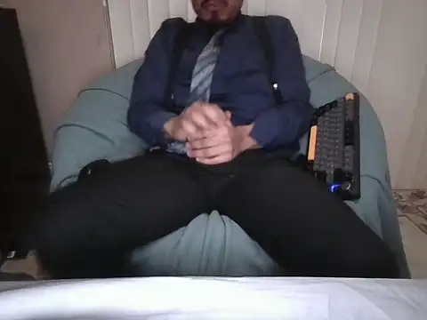 Slutpupdmv online show from March 15, 10:17 pm
