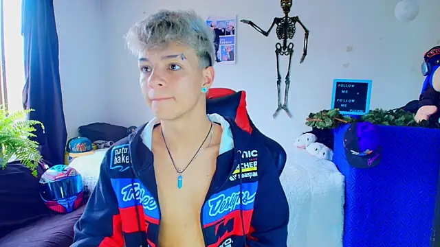 twink sebas  online show from November 14, 2:21 pm