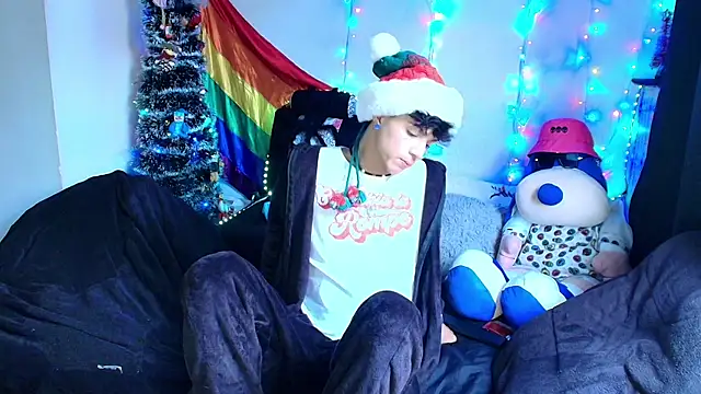 Snapshot of twink_sebas_ chatting on December 29, 3:56 pm twink sebas online show from December 29, 3:56 pm