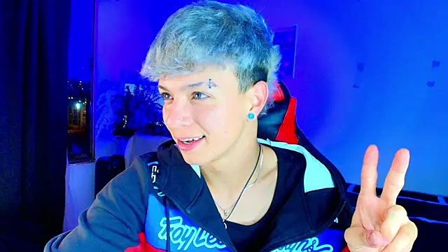 twink sebas  online show from December 18, 1:15 pm