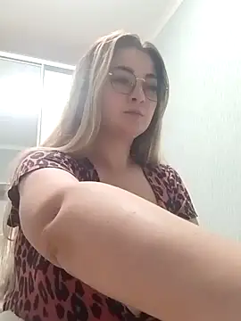 pussyCat t online show from February 7, 4:59 pm