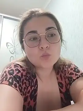 pussyCat t online show from May 19, 6:37 pm