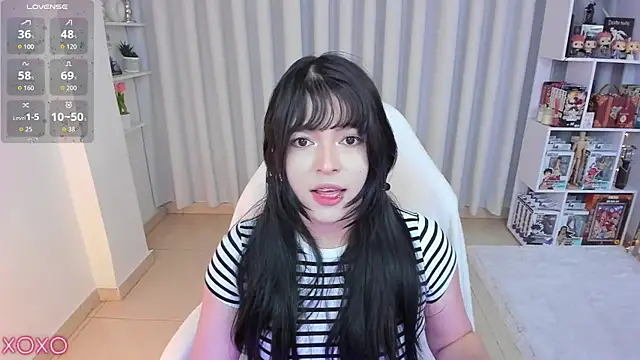 misshoneyxxx online show from April 11, 5:37 am