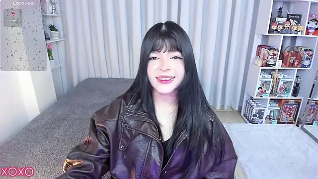 misshoneyxxx online show from March 24, 3:50 am