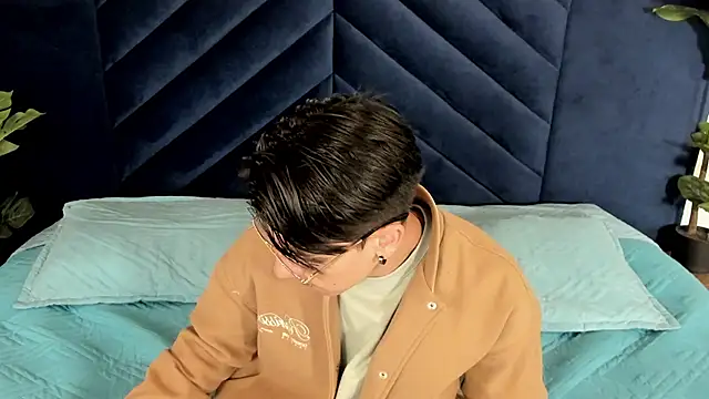 Andy Joy  online show from March 17, 11:24 am