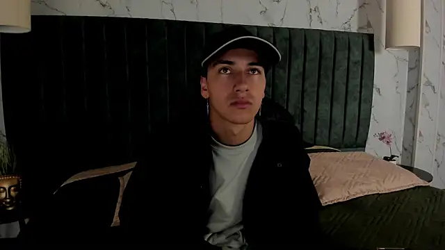 Andy Joy  online show from December 19, 11:34 am