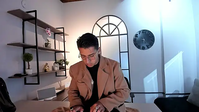 Snapshot of Andy_Joy_ chatting on September 28, 10:33 am Andy Joy online show from September 28, 10:33 am