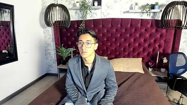 Andy Joy  online show from March 12, 11:36 am