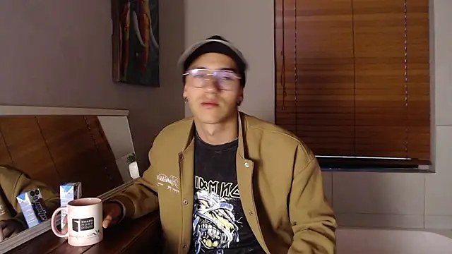 Andy Joy  online show from February 9, 11:52 am