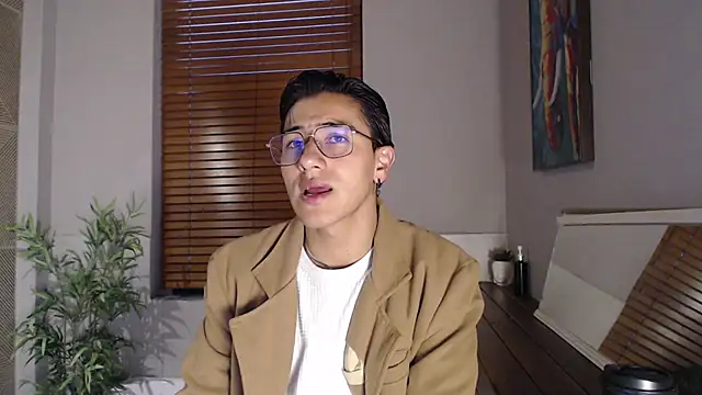 Andy Joy  online show from November 27, 11:54 am