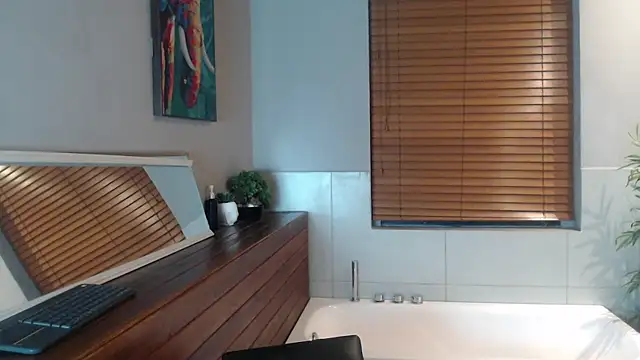 Andy Joy  online show from April 13, 11:25 am