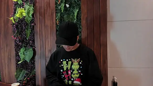 Andy Joy  online show from December 4, 11:31 am