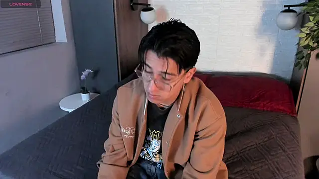 Andy Joy  online show from December 2, 11:23 am