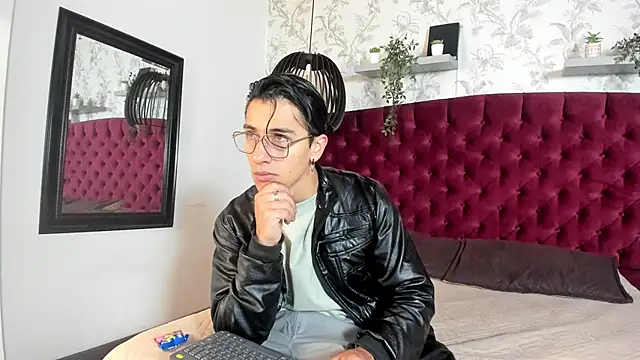 Andy Joy  online show from April 7, 11:23 am