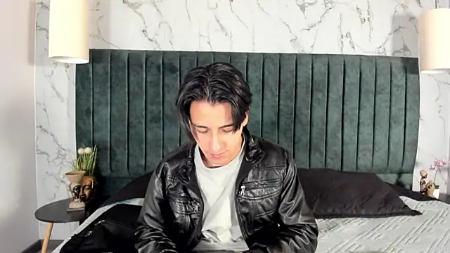 Andy Joy  online show from May 17, 11:43 am