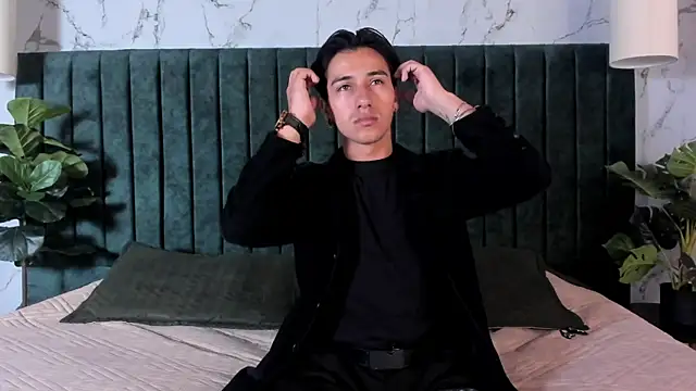 Snapshot of Andy_Joy_ chatting on July 9, 11:10 am Andy Joy online show from July 9, 11:10 am