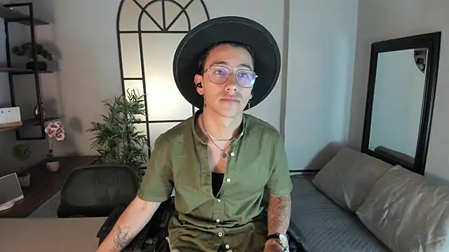 Andy Joy  online show from December 20, 11:24 am