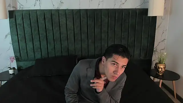 Andy Joy  online show from December 16, 11:14 am