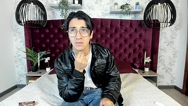Andy Joy  online show from April 26, 11:18 am