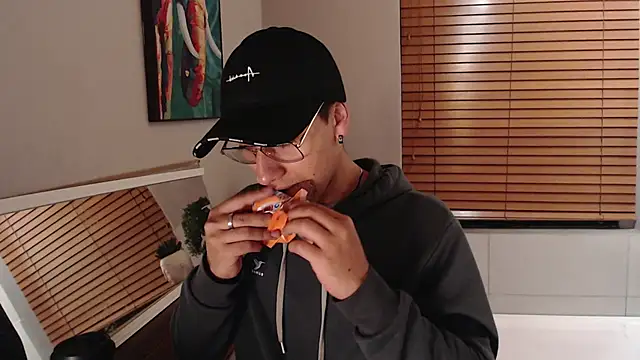 Andy Joy  online show from March 18, 11:46 am