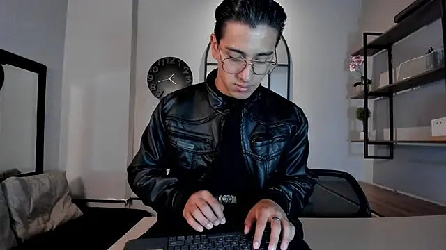 Snapshot of Andy_Joy_ chatting on June 27, 6:14 pm Andy Joy online show from June 27, 6:14 pm