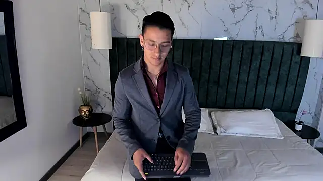 Snapshot of Andy_Joy_ chatting on September 26, 12:01 pm Andy Joy online show from September 26, 12:01 pm