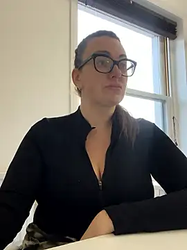 Snapshot of Miss_Stassi chatting on December 4, 9:01 am Miss Stassi online show from December 4, 9:01 am