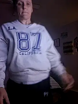 skyeb0787 online show from April 7, 7:32 am