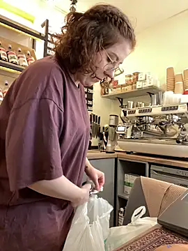 cinnabon  online show from May 11, 10:38 am